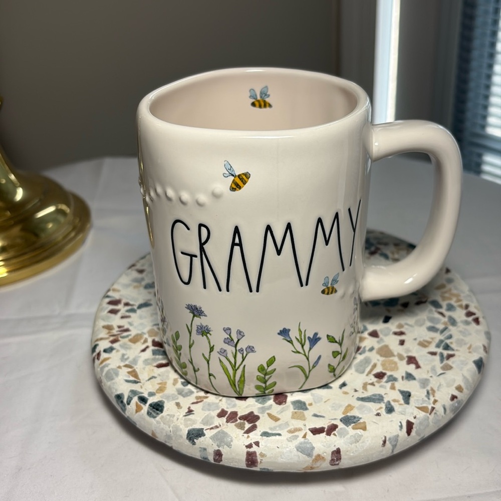 Rae Dunn Grammy coffee/tea mug